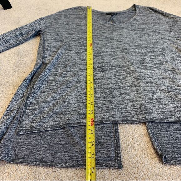 Aritzia Wilfred Free Gray Heathered long sleeve slit open back top Sz XS - Picture 9 of 11